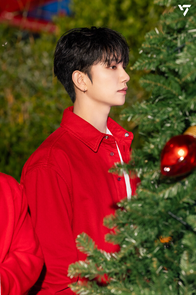 250107 SEVENTEEN - ‘2024 Disney Holiday performance’ Photo Sketch documents 6