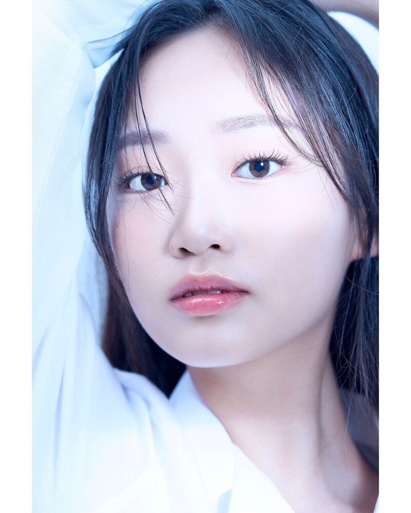 Kim Chaeeun photoshoot by Soojin Lee documents 2