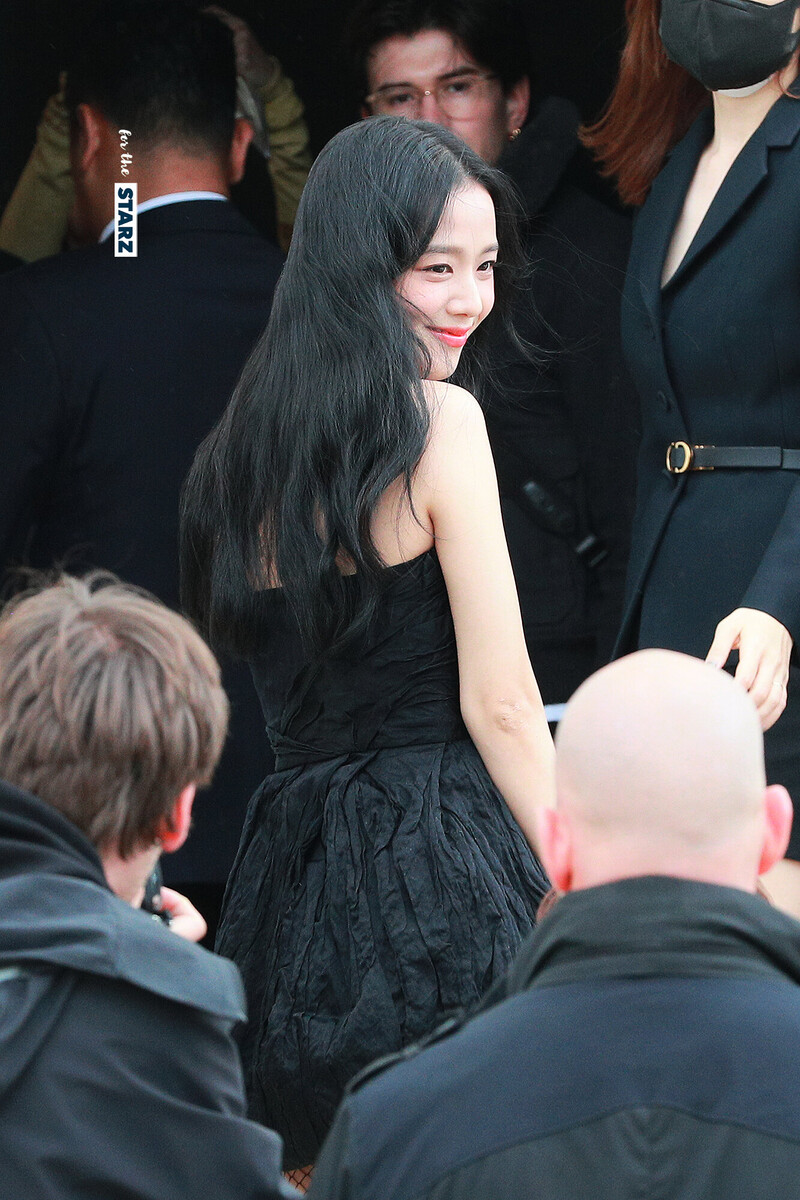 220927 BLACKPINK Jisoo at DIOR SS23 Show in Paris documents 4