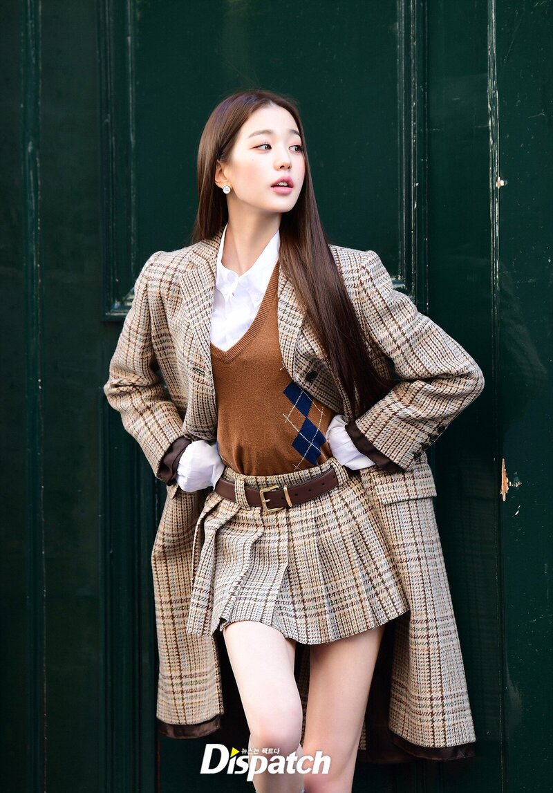 221020 IVE Wonyoung - Paris Photoshoot by Dispatch documents 7