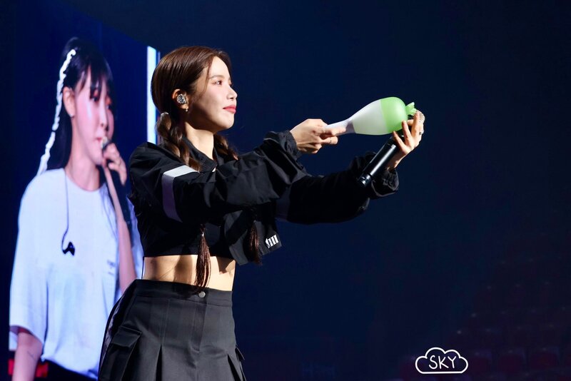 221119 MAMAMOO Solar - 'MY CON' World Tour  in Seoul Day 2 documents 7