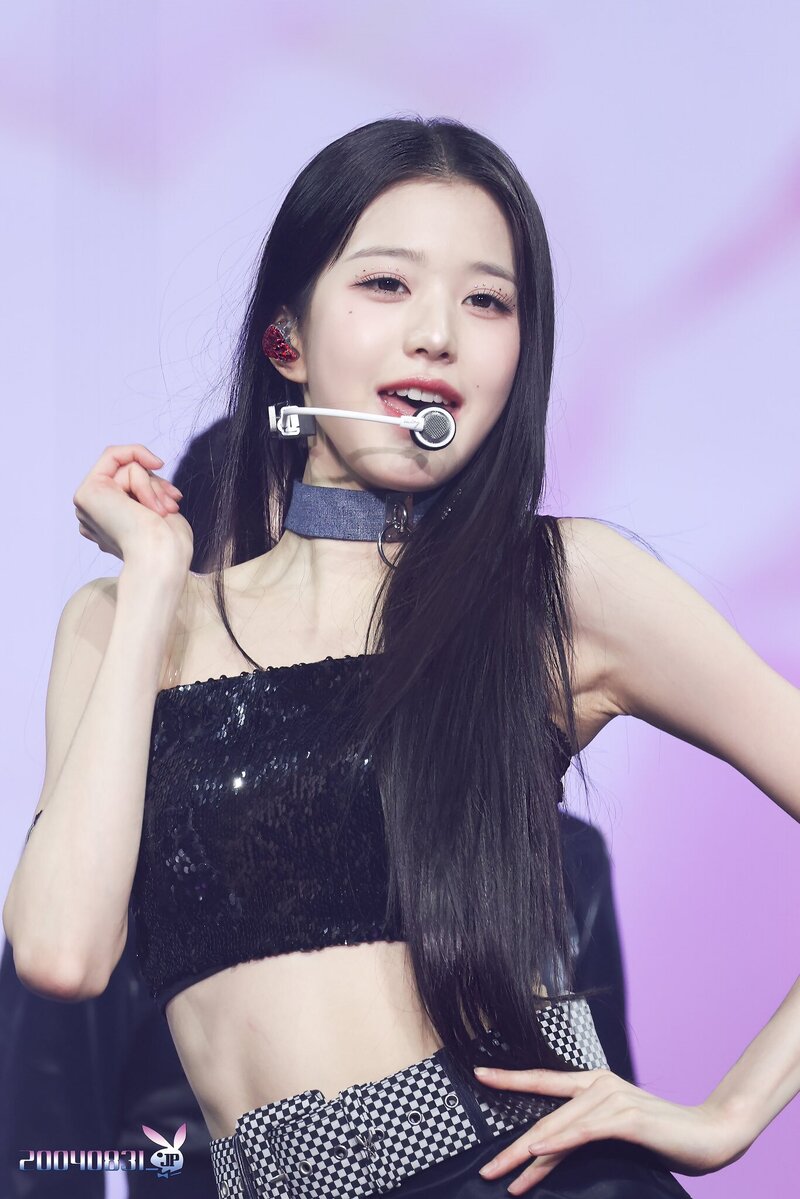 230212 IVE Wonyoung - The First Fan Concert 'The Prom Queens' Day 2 documents 26