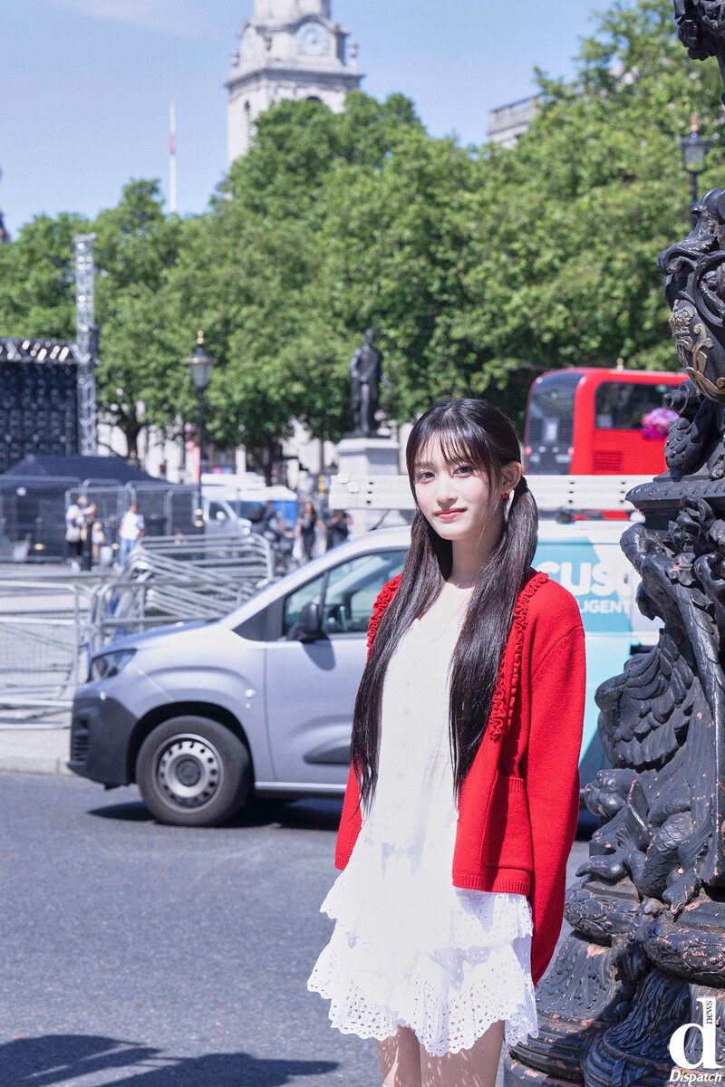 IVE's Gaeul & Leeseo - [NAVER X DISPATCH] Dicon Photoshoot in London documents 12