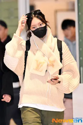 250105 Newjeans Hyein - at Incheon international airport