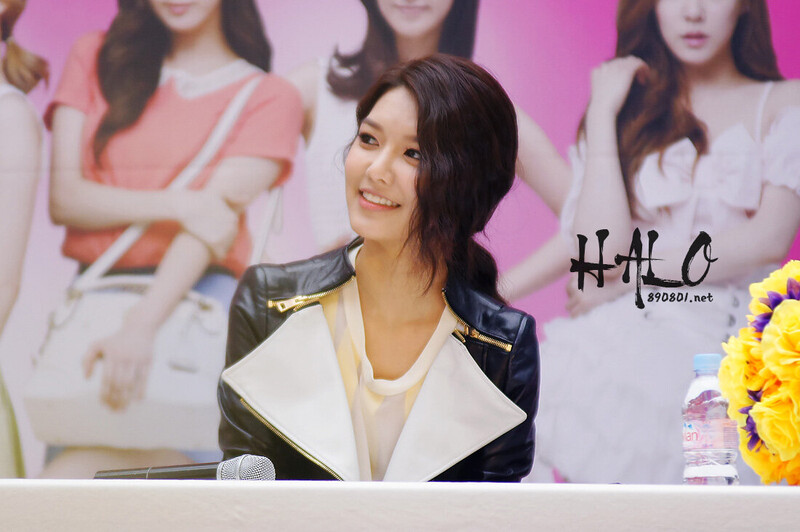 120329 Girls' Generation Sooyoung at Lotte Fansign documents 4