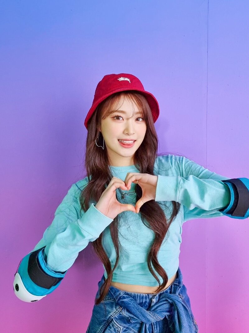 210610 Weeekly Weverse Update - Weeekly Heart Collection documents 8