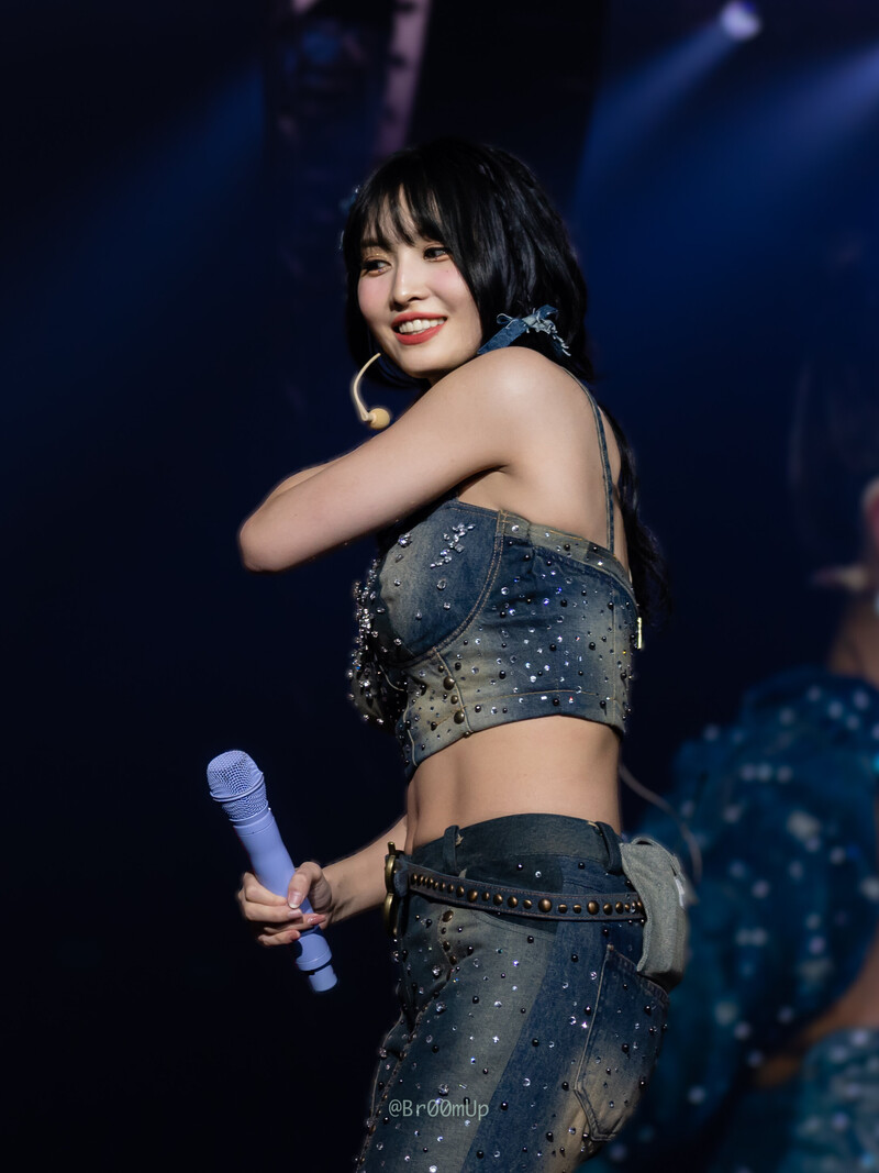 230621 TWICE Momo - ‘READY TO BE’ World Tour in Dallas documents 3