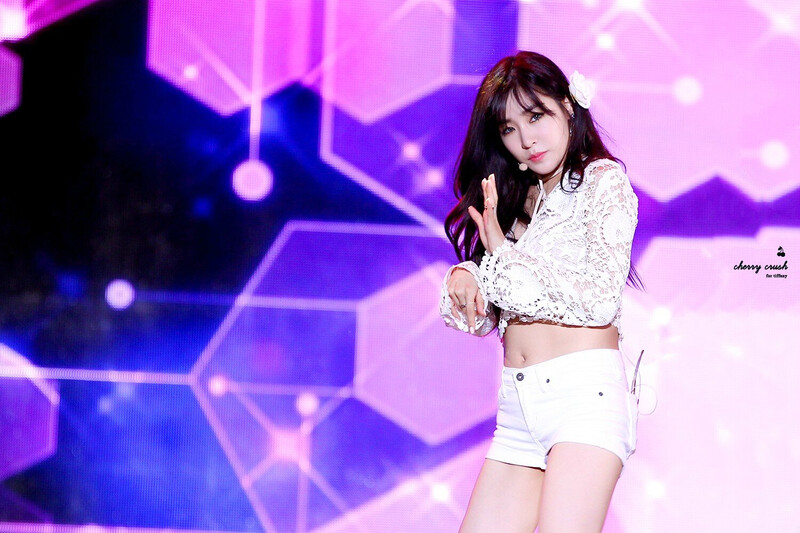 150727 Girls' Generation Tiffany at MBC Music Core USF 2015 documents 9