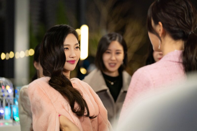 220118 SM Naver Post - Joy 'The One and Only' Behind documents 3