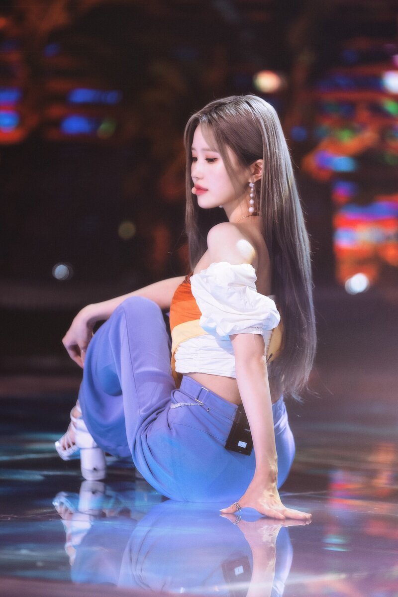 220703 fromis_9 Hayoung - 'Stay This Way' at Inkigayo documents 2