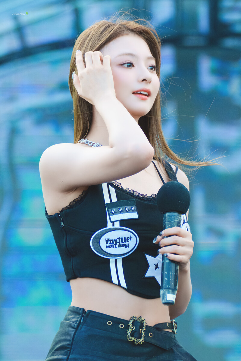 240727 fromis_9 Nagyung - Waterbomb Festival in Busan documents 3