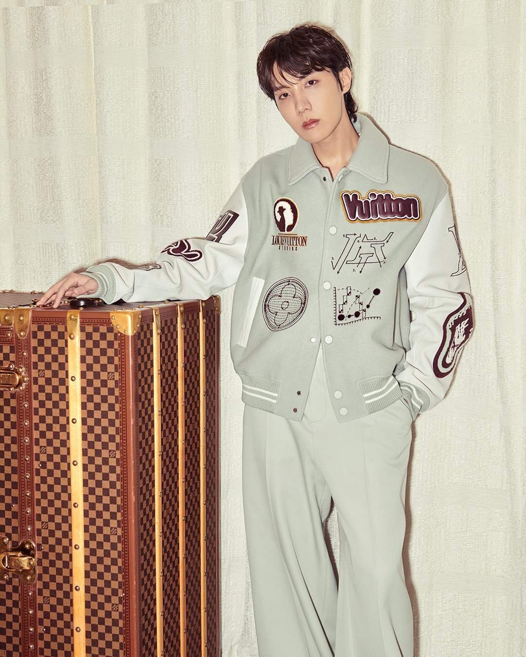 BTS's V Rocks An Exclusive, Unreleased Outfit From Louis Vuitton
