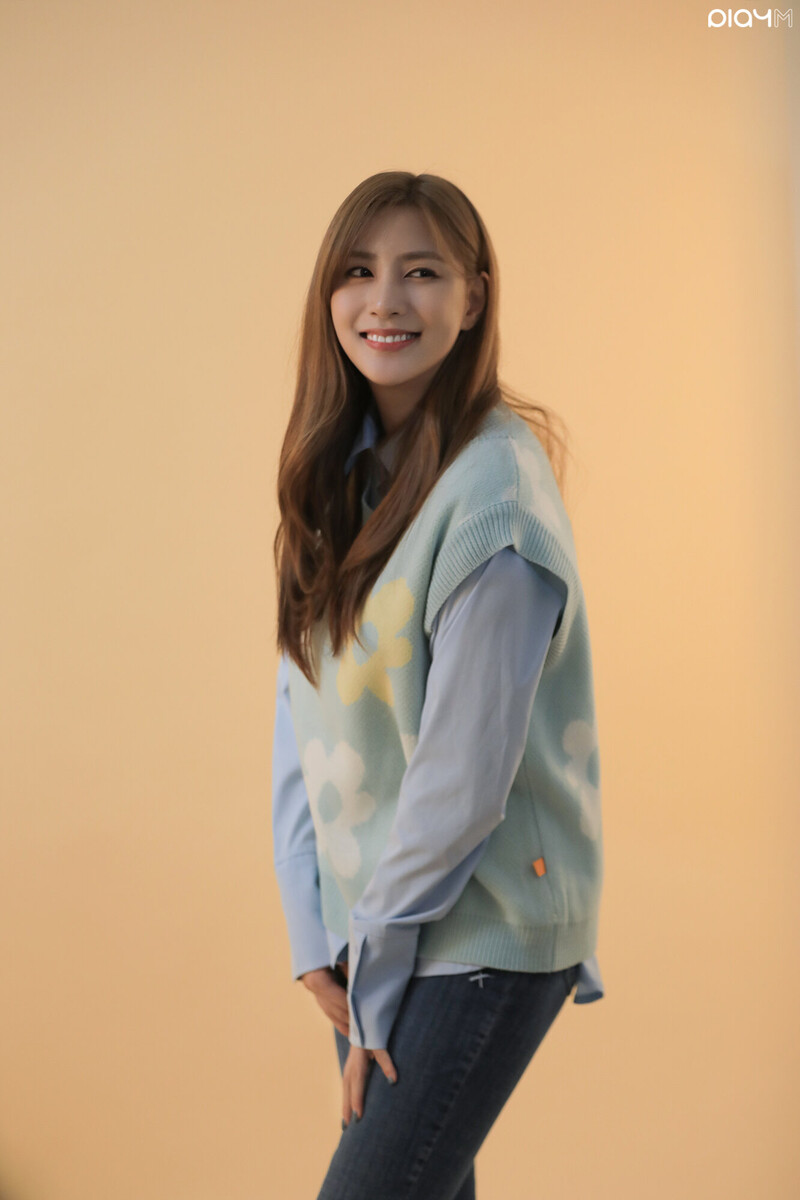 210614 Play M Naver Post - Hayoung's 'Starting Point of Dating' Poster Shoot Behind documents 3