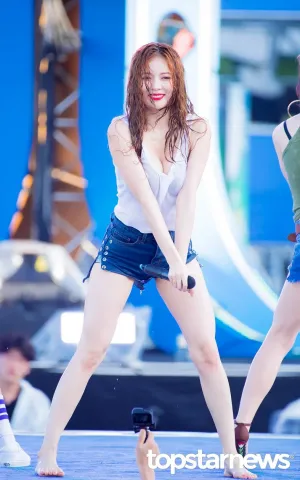 Hyuna at 2017 Waterbomb festival