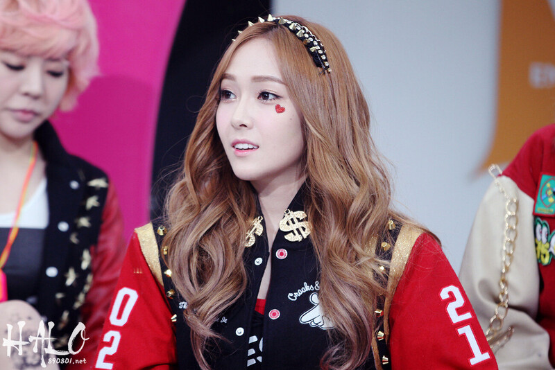 130103 Girls' Generation Jessica at Mnet Wide documents 1