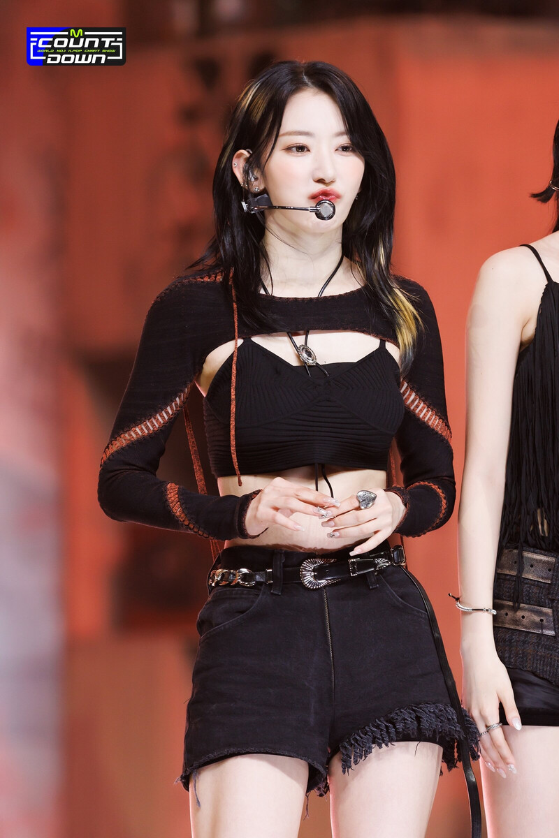 230504 LE SSERAFIM Sakura 'UNFORGIVEN' at M Countdown documents 2