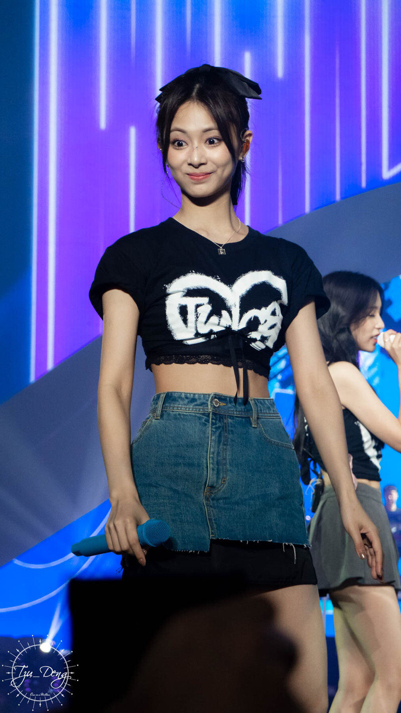 230903 TWICE Tzuyu - ‘READY TO BE’ World Tour in Singapore Day 2 documents 1