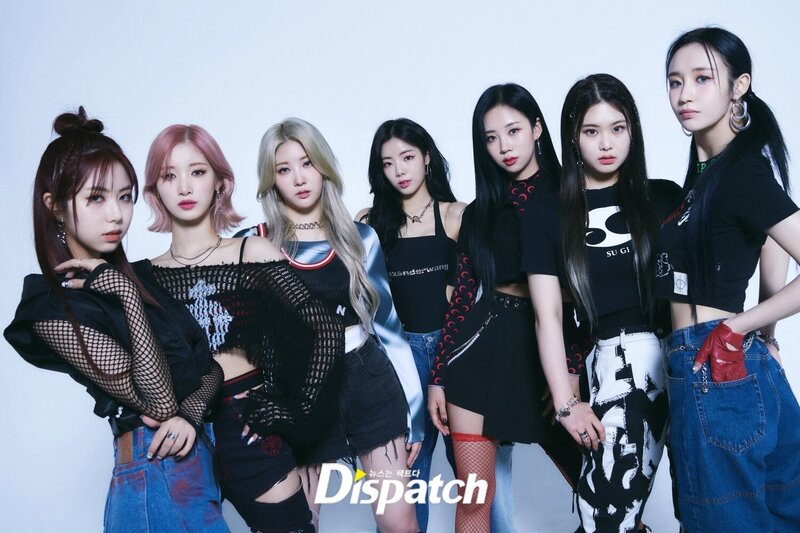 220726 PURPLE KISS- 'GEEKYLAND' Promotional Photoshoot by DISPATCH documents 4