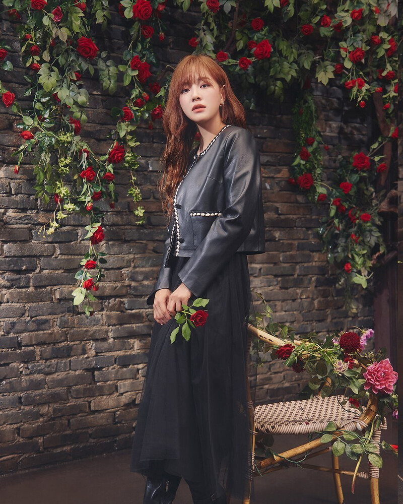 Sejeong for Roem 2022 Fall Collection - Moments in Romantic Garden documents 6