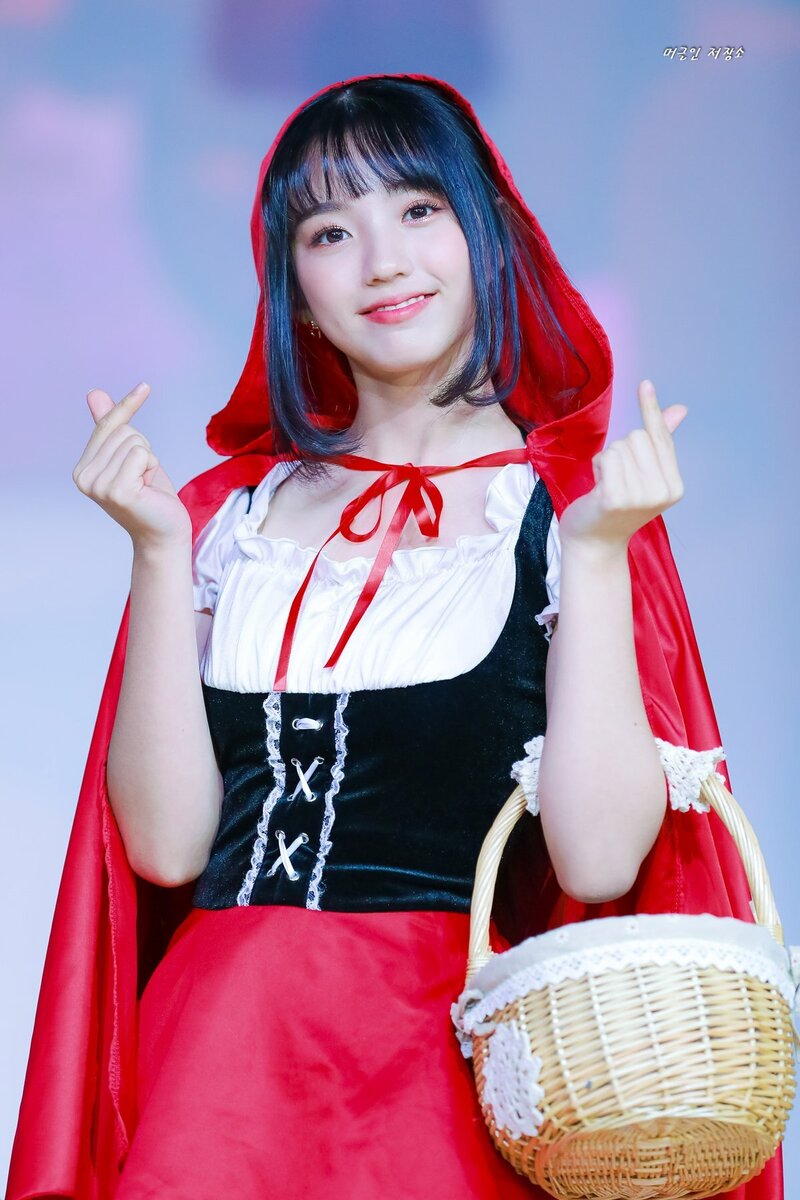 191027 Yeseo @ Haloween Fansign documents 4