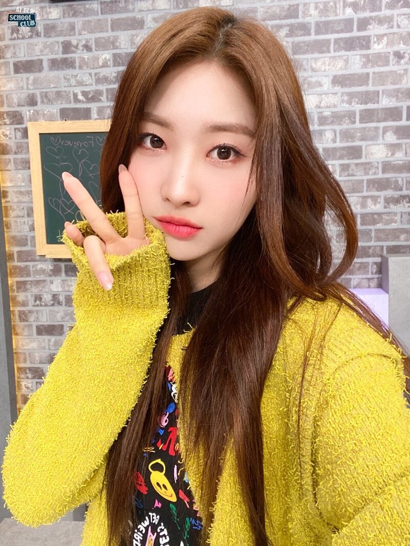 211221 EVERGLOW SNS Update at After School Club documents 12