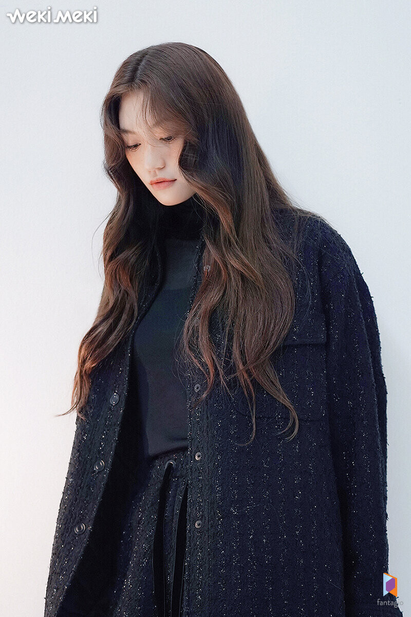 220119 Fantagio Naver Post - Doyeon - Star Magazine January 2022 Behind documents 18