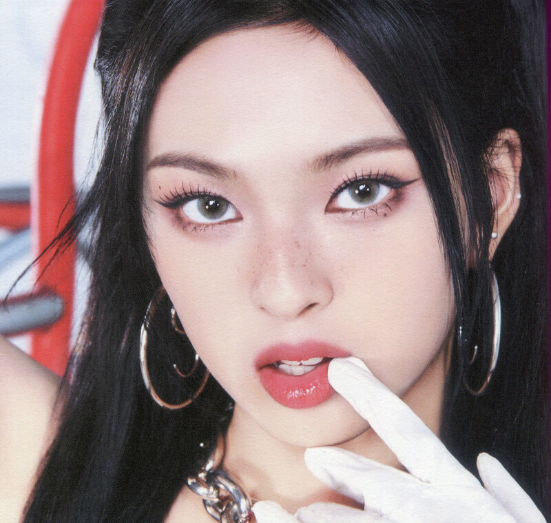 BABYMONSTER - 1st Album 'DRIP' [Scans] documents 25