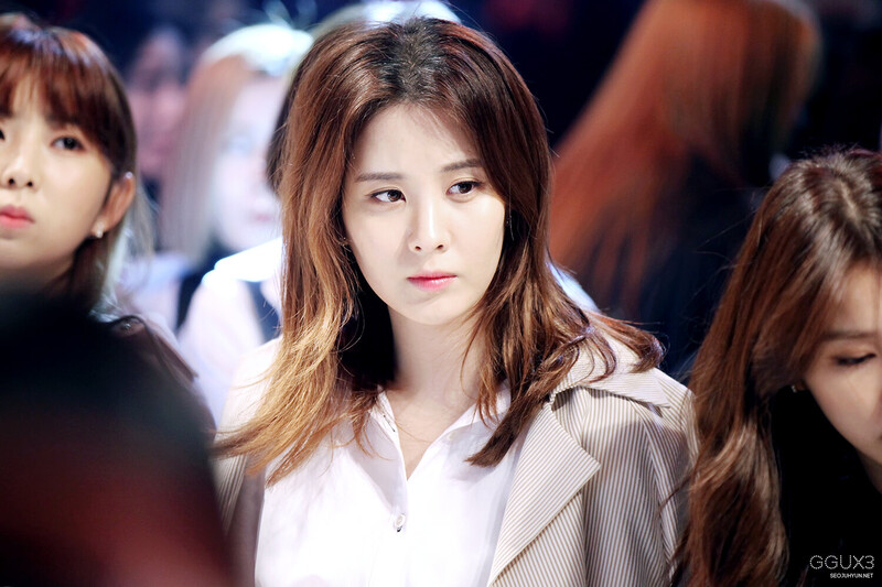 160322 Girls' Generation Seohyun at Seoul Fashion Week 'The Studio K' documents 5