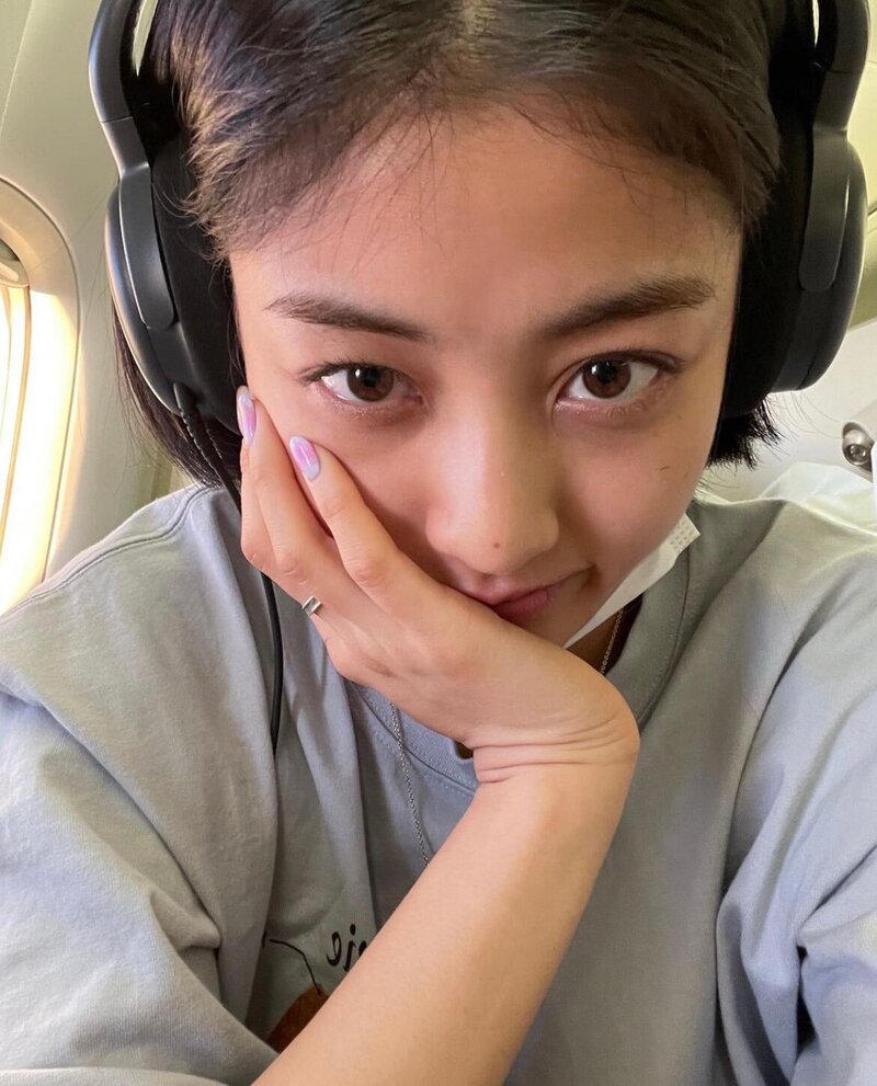 220517 TWICE Instagram Update - Jihyo documents 3