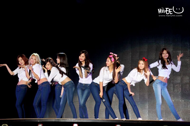 131019 Girls' Generation at SMTOWN Concert in Beijing documents 3
