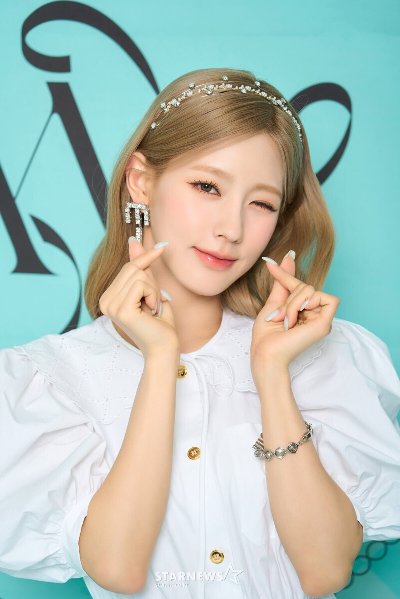 220427 Miyeon at Press Conference for 'MY' Solo Debut documents 2