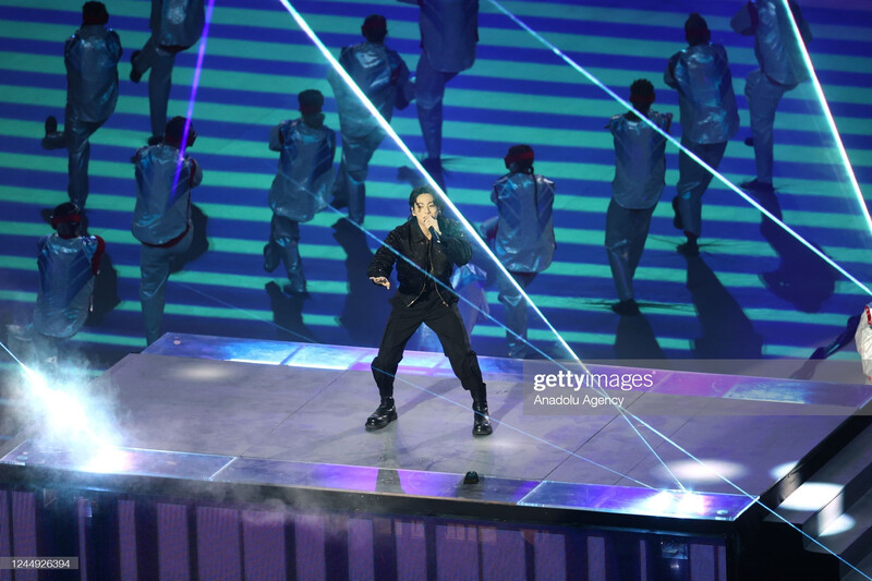 221120 BTS Jungkook performs at the opening ceremony of the FIFA World Cup 2022 documents 3