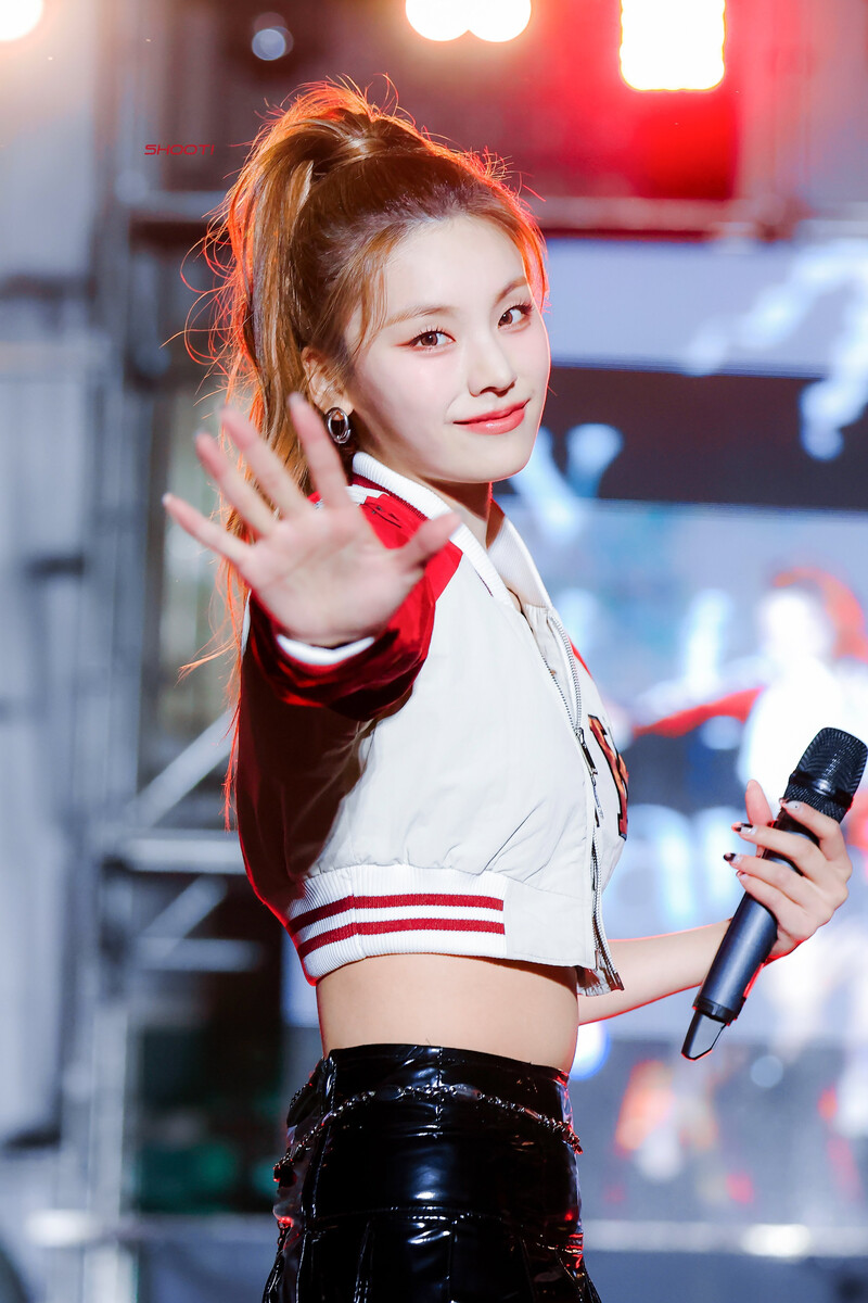 230525 ITZY Yeji - Korea University Festival documents 1