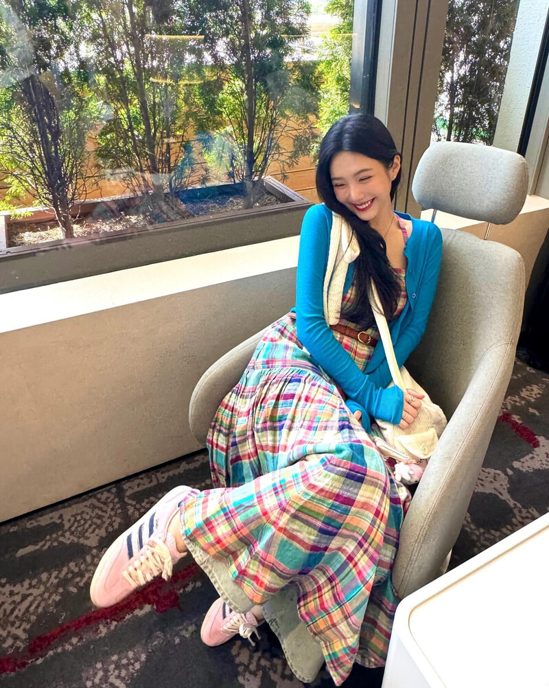 240517 Red Velvet Joy Instagram Update documents 6