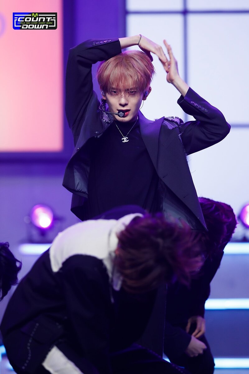 220428 VERIVERY - 'Undercover' at M COUNTDOWN documents 12