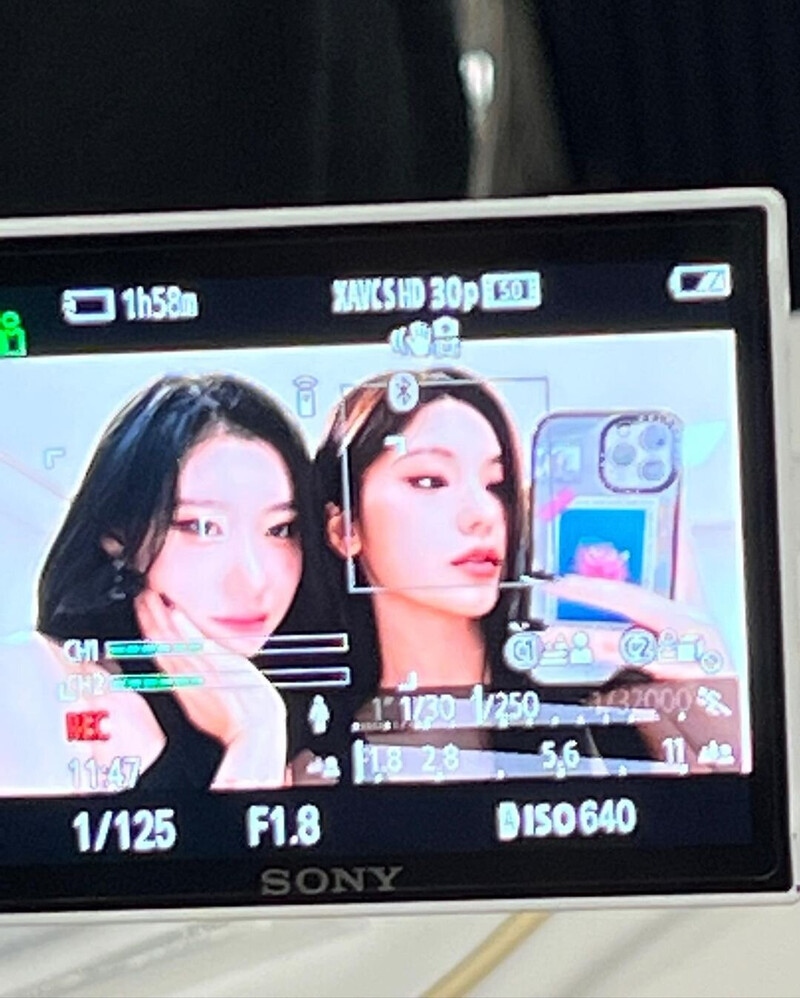 230605 - ITZY Yeji Instagram Update with Chaeryeong documents 5