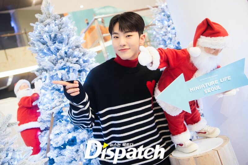 211225 Seventeen Hoshi - Christmas Photoshoot by Dispatch documents 1