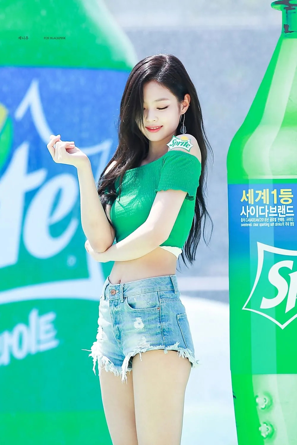 BLACKPINK Jennie at 2018 Waterbomb Festival | kpopping
