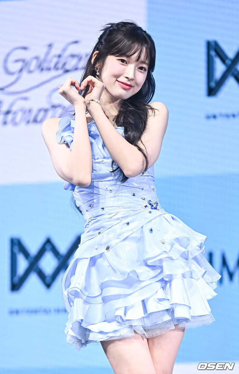 230724 Oh My Girl Arin 'Golden Hourglass' Comeback Showcase documents 5