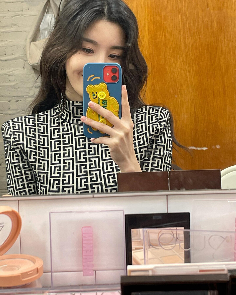 210705 Kwon Eunbi Instagram update documents 5