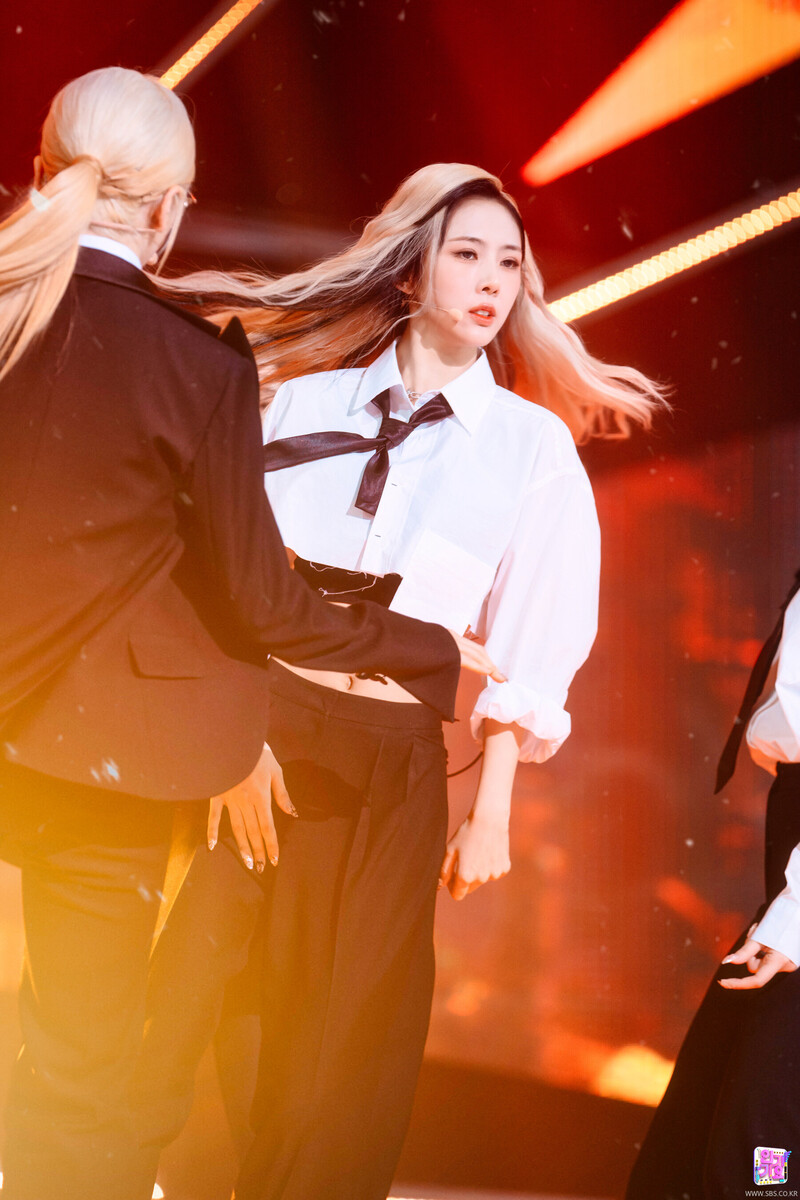 220417 YOOHYEON- DREAMCATCHER 'MAISON' at INKIGAYO documents 13