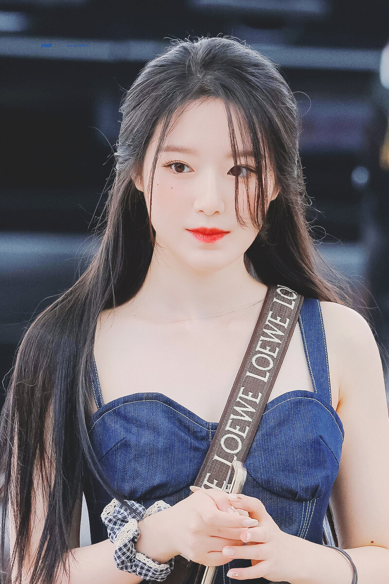 220819 (G)I-DLE Shuhua Incheon Airport Departure documents 7