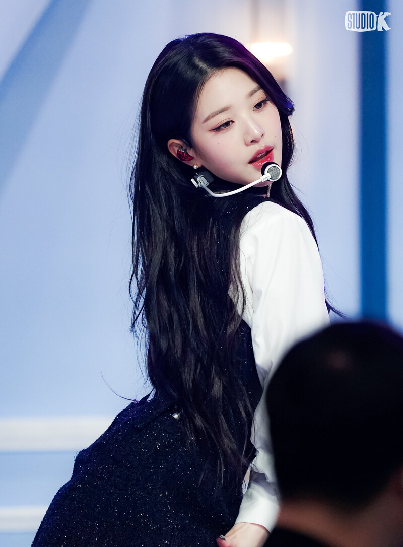 230414 IVE Wonyoung - 'I AM' at Music Bank documents 15