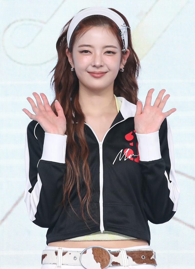 241015 ITZY Lia  - 9th Mini album GOLD Press conference documents 2