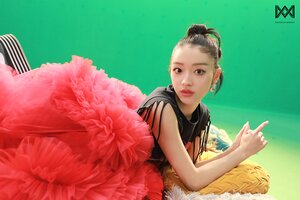 221226 WM Naver Post - OH MY GIRL Yooa - 'Selfish' MV Behind