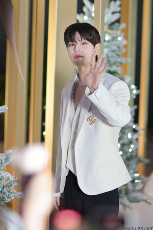 241204 SEUNGMIN at Chanel Winter Tale 2024 Event