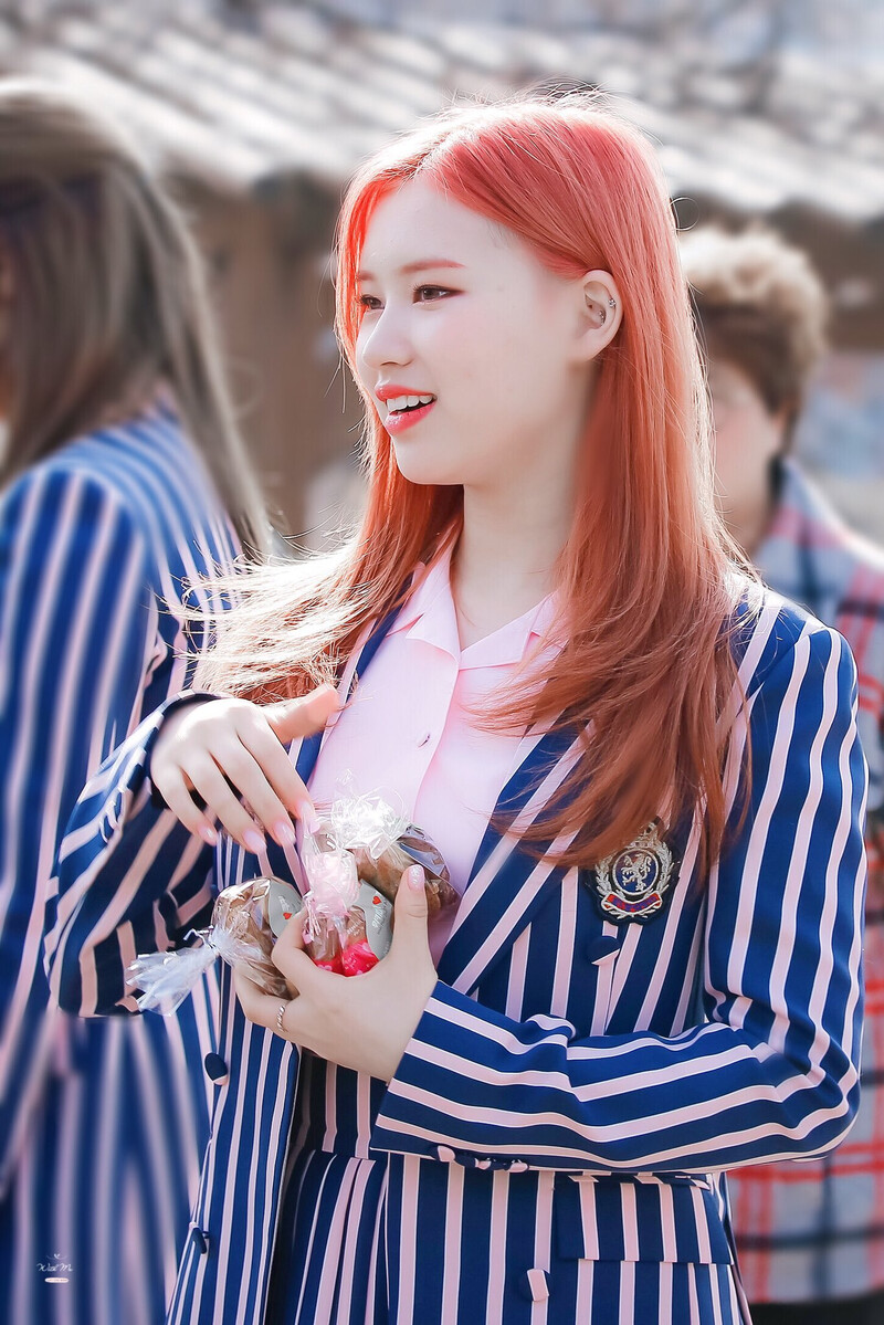 180323 Weki Meki Elly at Music Bank mini fanmeeting documents 1