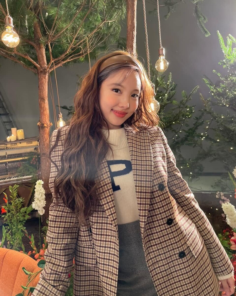 211030 TWICE Instagram Update - Nayeon documents 1