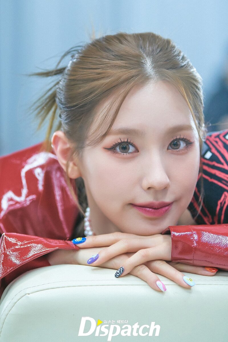 220321 (G)I-DLE Miyeon "I NEVER DIE" Showcase Waiting Room by Dispatch documents 2