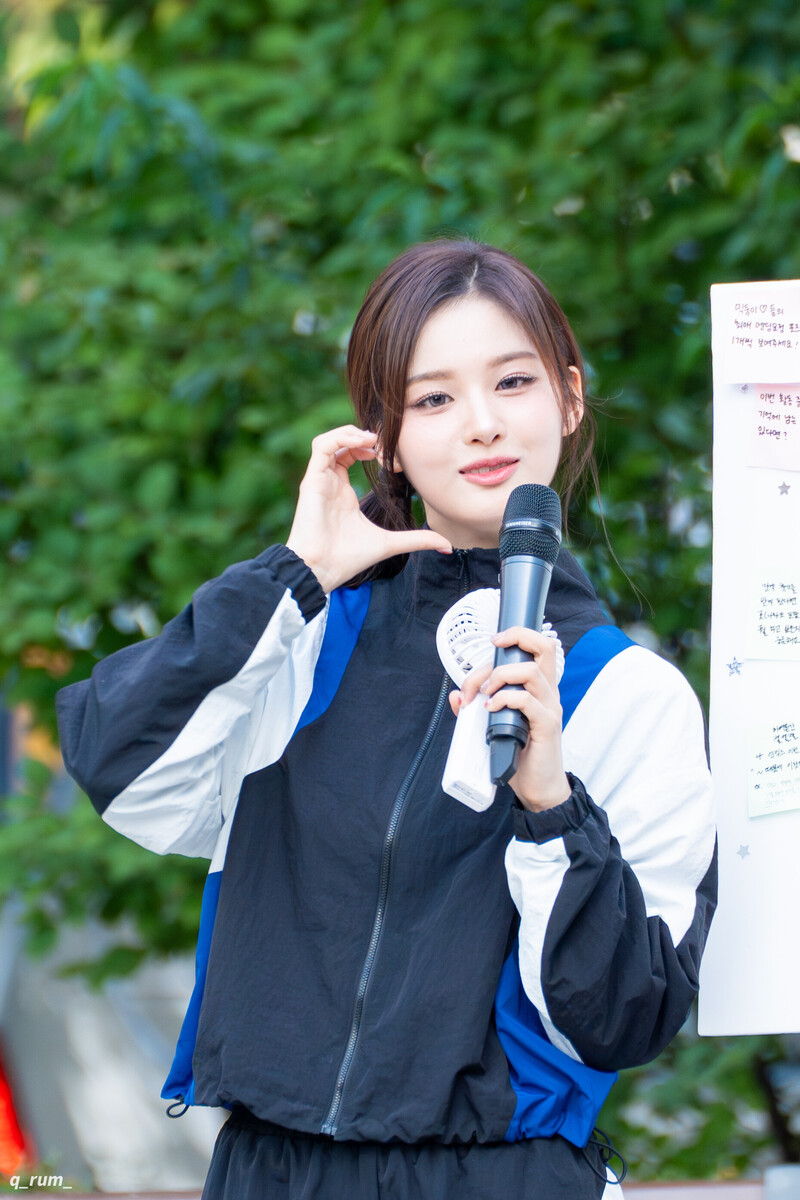 240907 NMIXX Sullyoon - Music Core Mini Fanmeeting documents 4